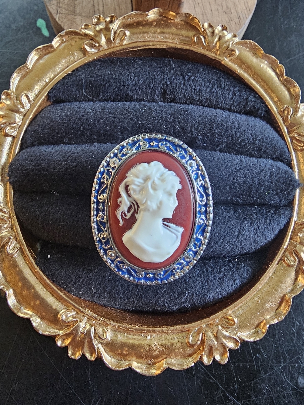 Vintage Cameo Ring